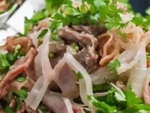 Salad with beef