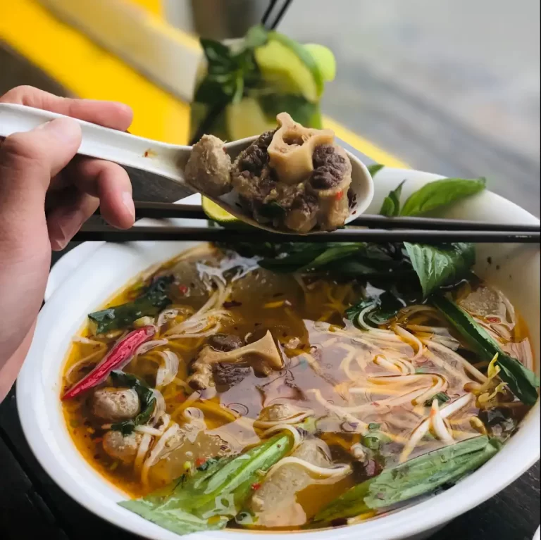 Bowl of Oxtail Phở